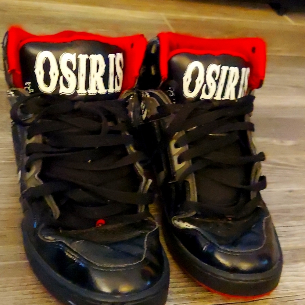 RARE OSIRIS BRONX NYC 83 LUCKY. Size 13